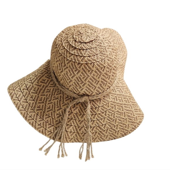 Cappelli Straworld Breona Straw Two Tone Hat Braided Straw and Shell Detail - Picture 3 of 7